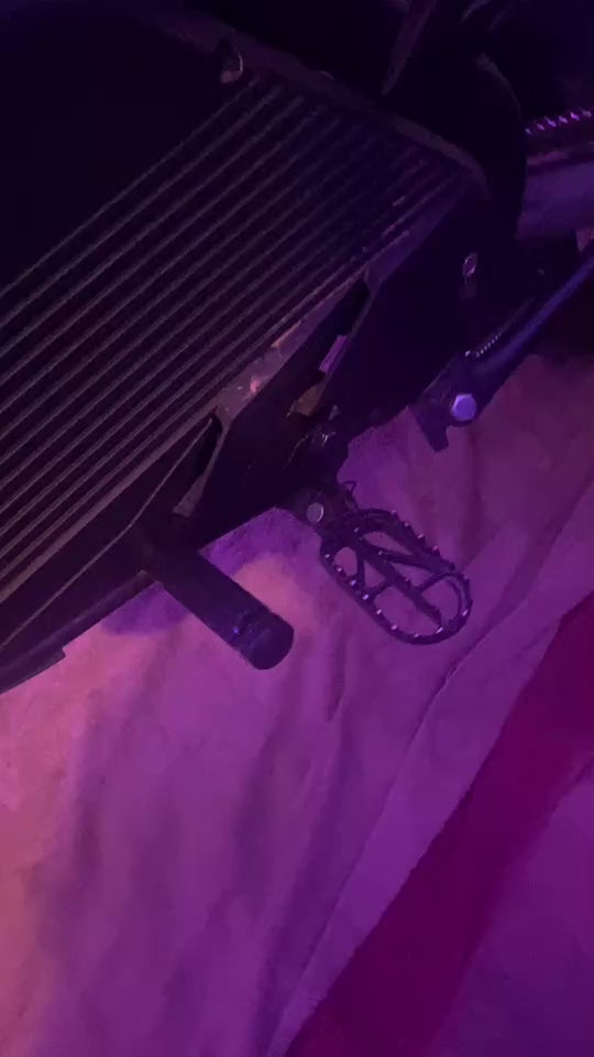 V.2 mototec footlock