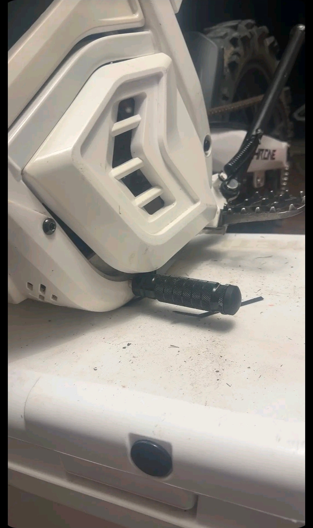 Yozma/strike shadow footlock v.2