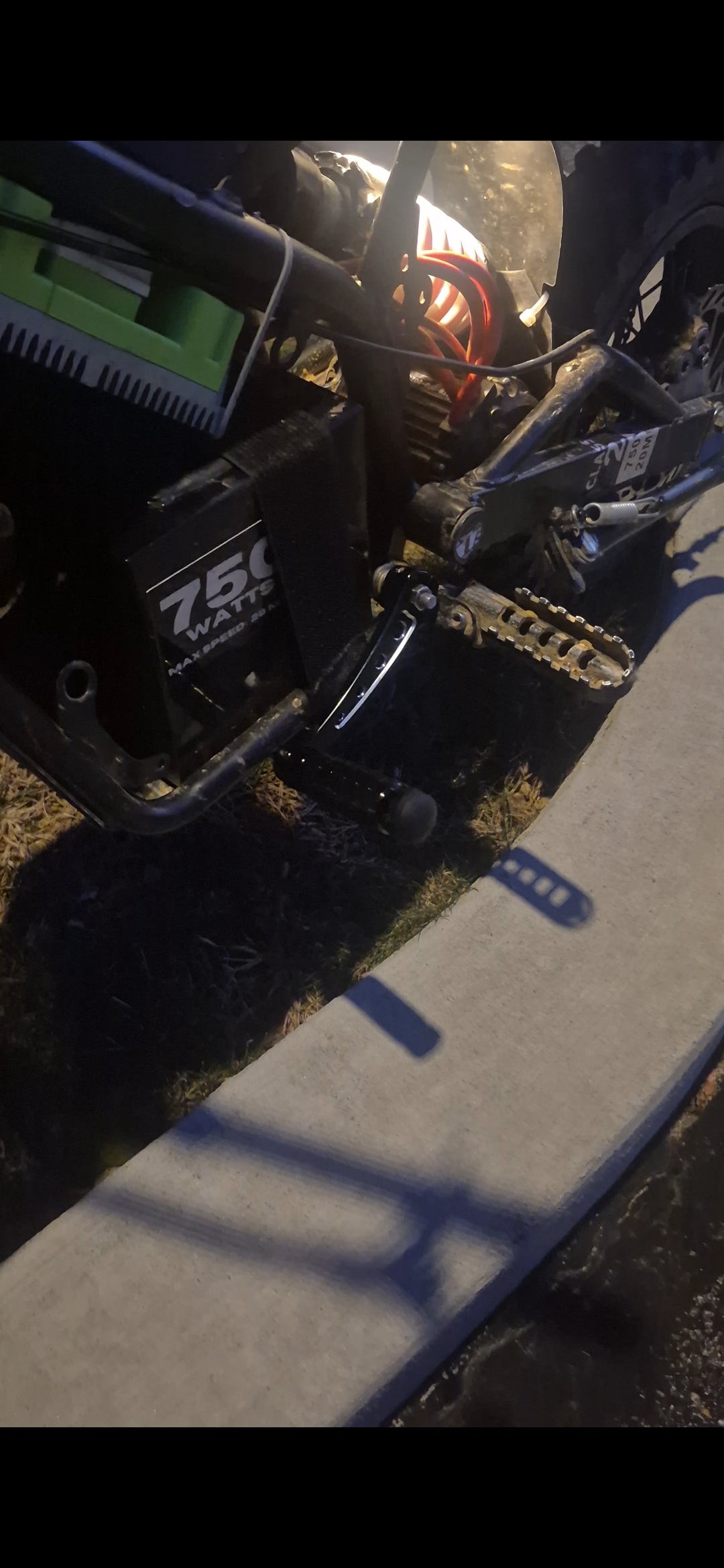 V.2 mototec footlock